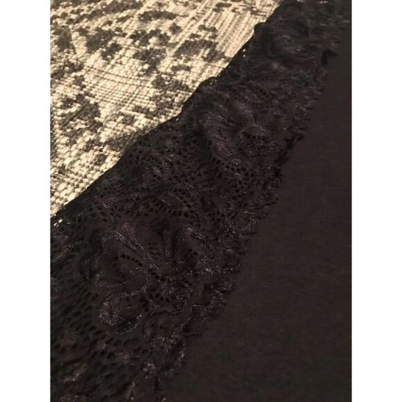 Lingerie tank with‎ lace - Picture 3 of 5